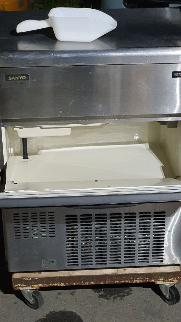 三洋全自動製氷機　SIM-S48A