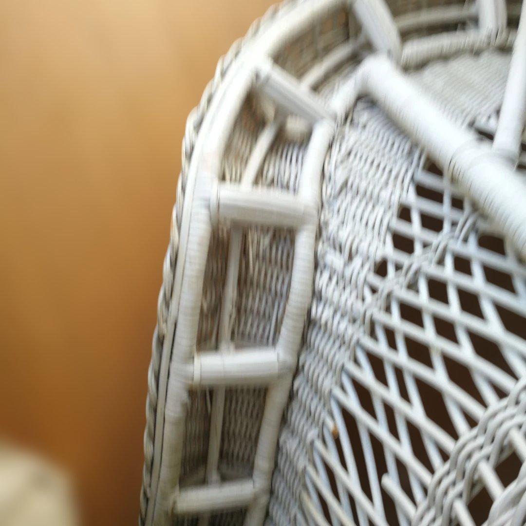 B ホワイトラタン編み込み椅子　籐家具