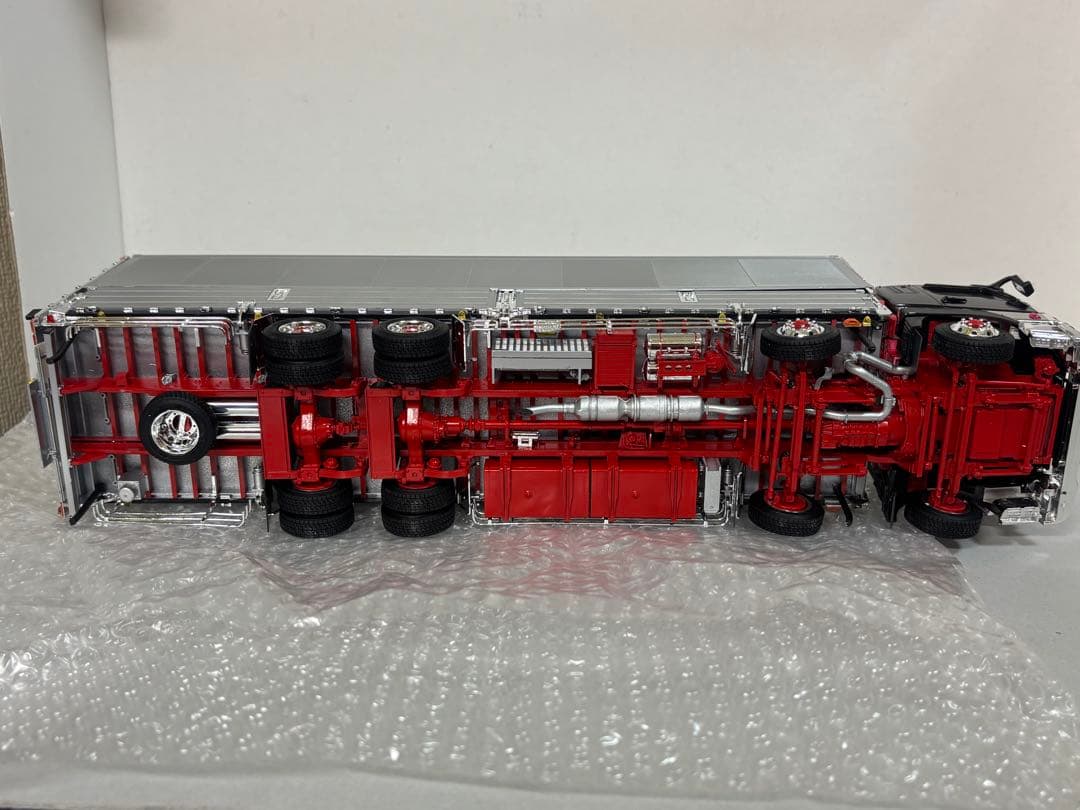 週末限定値下げ！1/32デコトラプラモデル スーパーグレート4軸低床冷凍ウイング