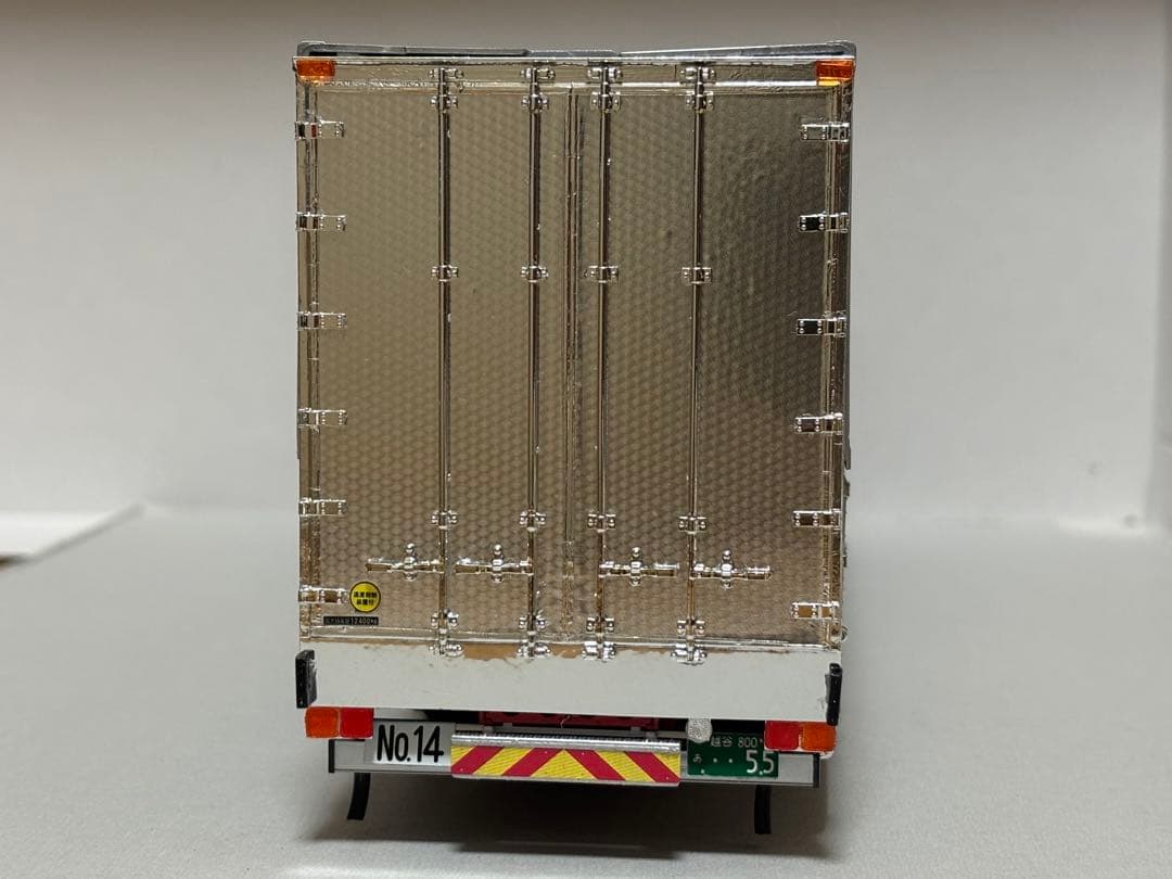 週末限定値下げ！1/32デコトラプラモデル スーパーグレート4軸低床冷凍ウイング