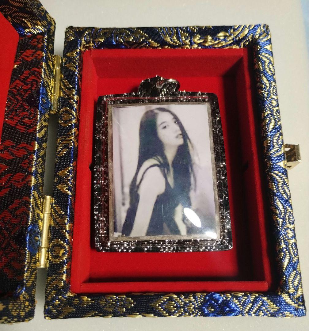 プラクルアン　精霊信仰　ミャンマー霊能力者の女性精霊お守り　人縁　恋愛　金運の為