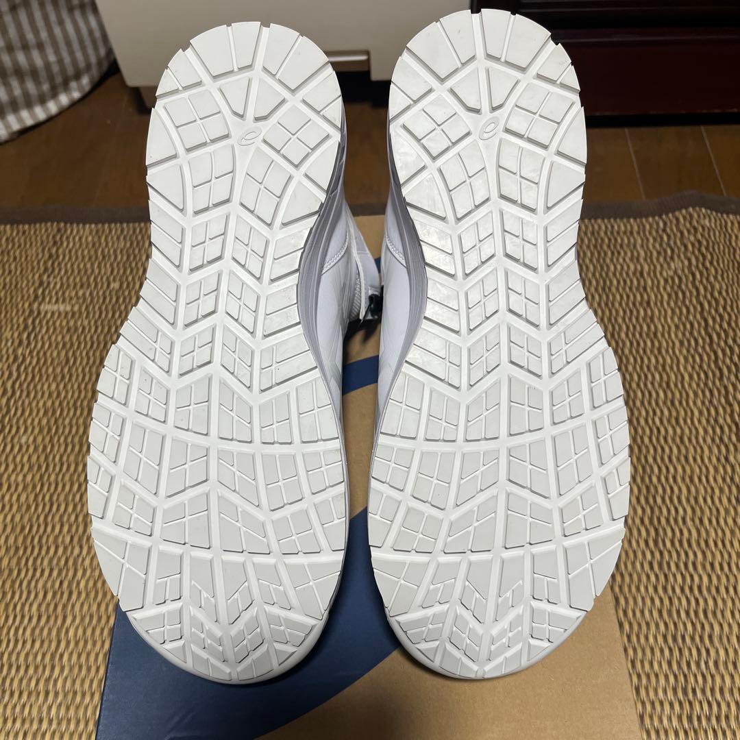 CP３０４asics BOA ホワイトスニーカー限定色27.５センチ