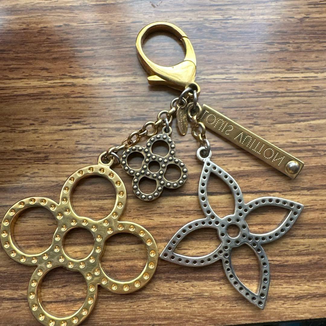 LOUIS VUITTON チャーム　キーホルダー