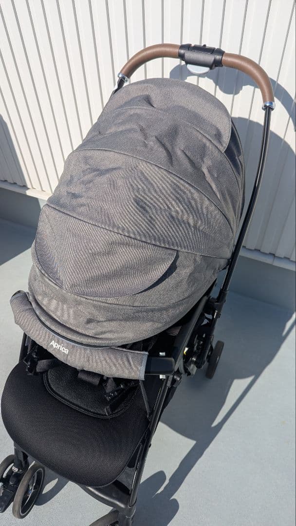 アップリカ　ラクーナクッション　AF グレー