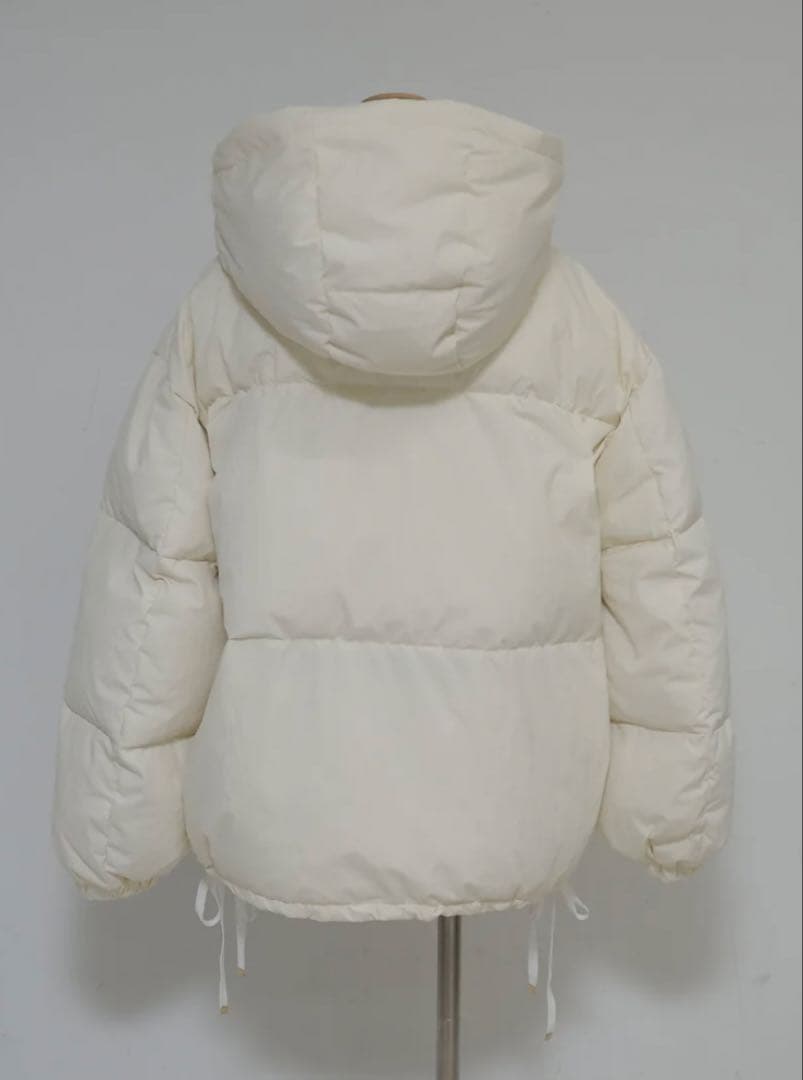 ポローラ　ドロストリボンダウンジャケット　アイボリー