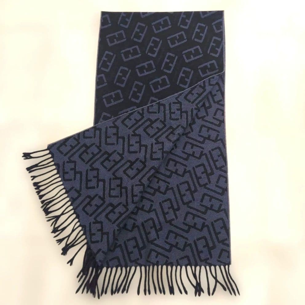 FENDI　ズッカ柄　マフラー