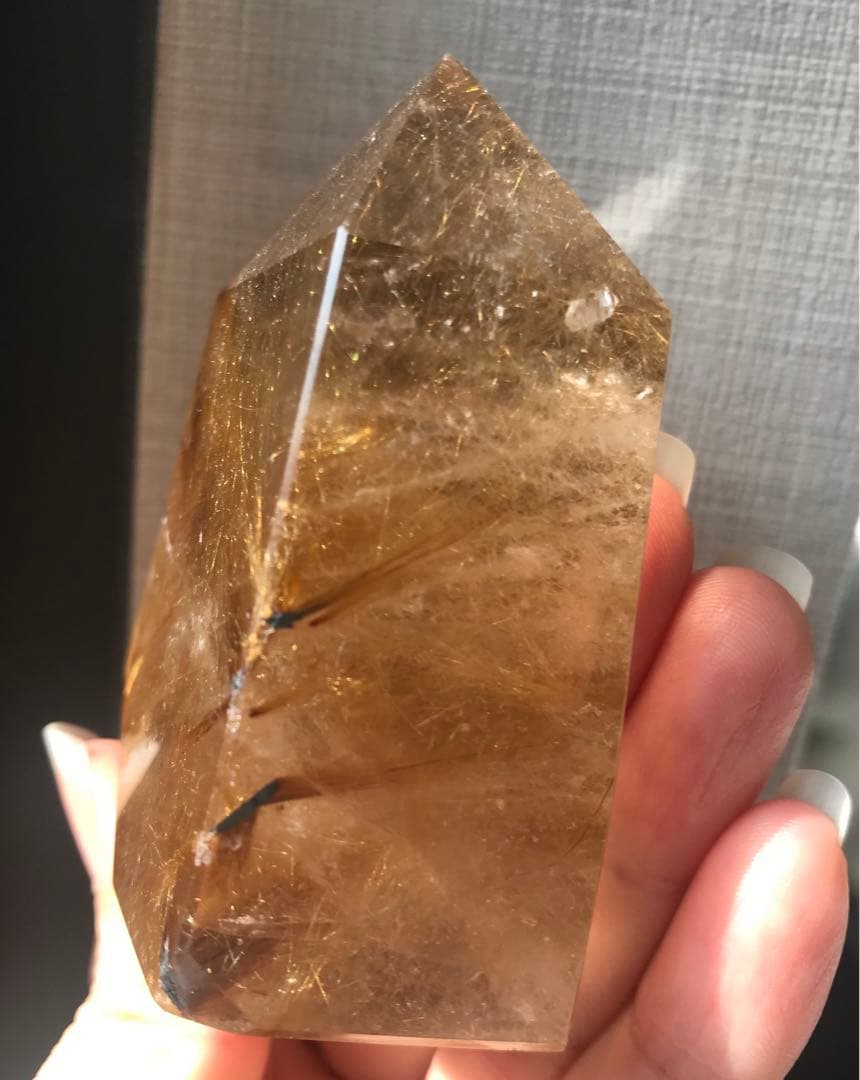 ☘️レア❤︎虹入り❤︎黄金の輝き　ゴールドルチルクォーツ 天然石