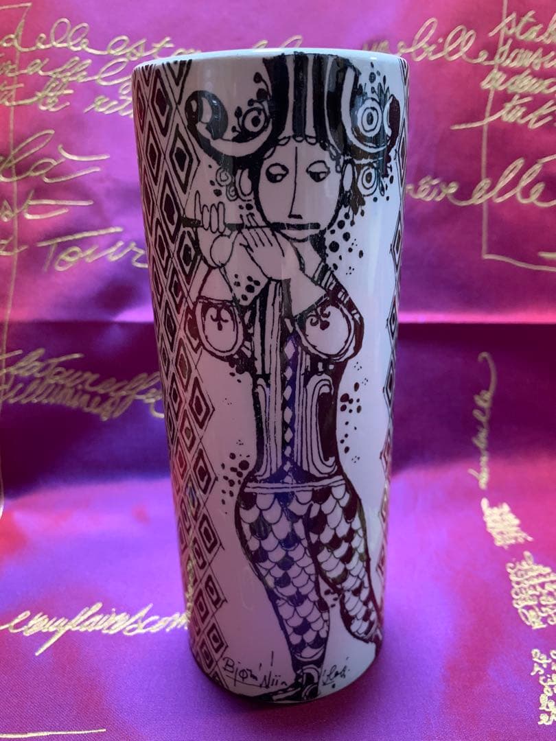 ビヨンヴィンブラッド　ニモール窯のレアなビンテージ黒デュエット柄の花瓶！