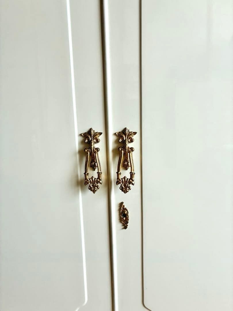 ホワイト タンス 和ダンス　アンティーク　姫系 木製 ①