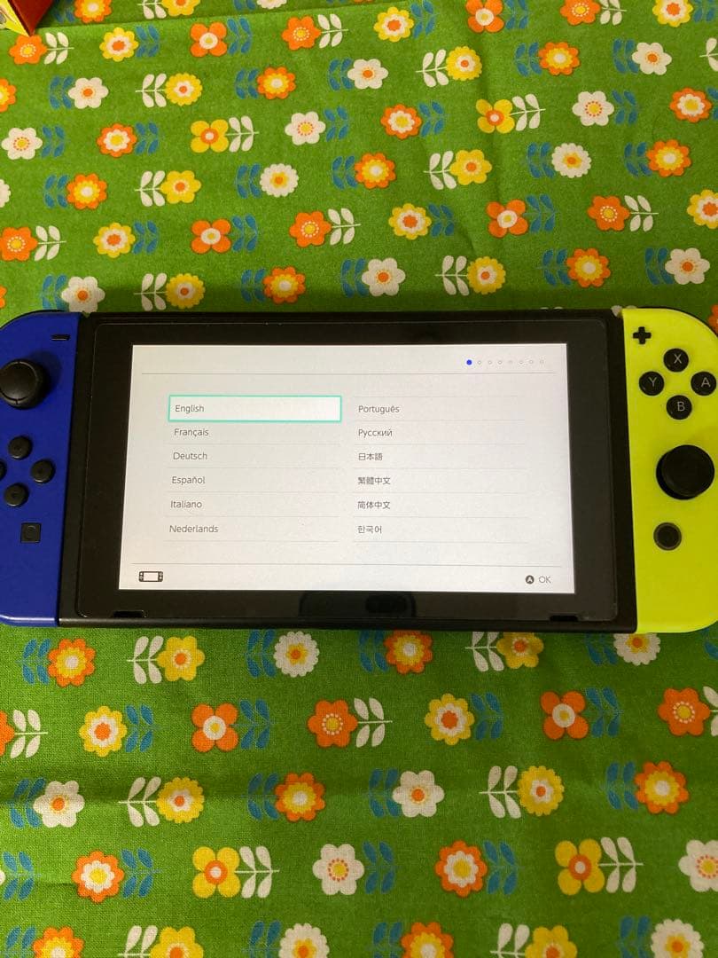 Nintendo Switch 本体 + Joy-Con 付属