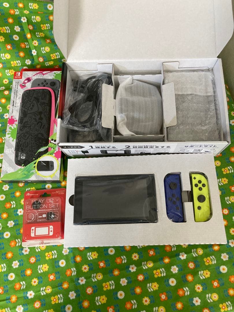 Nintendo Switch 本体 + Joy-Con 付属