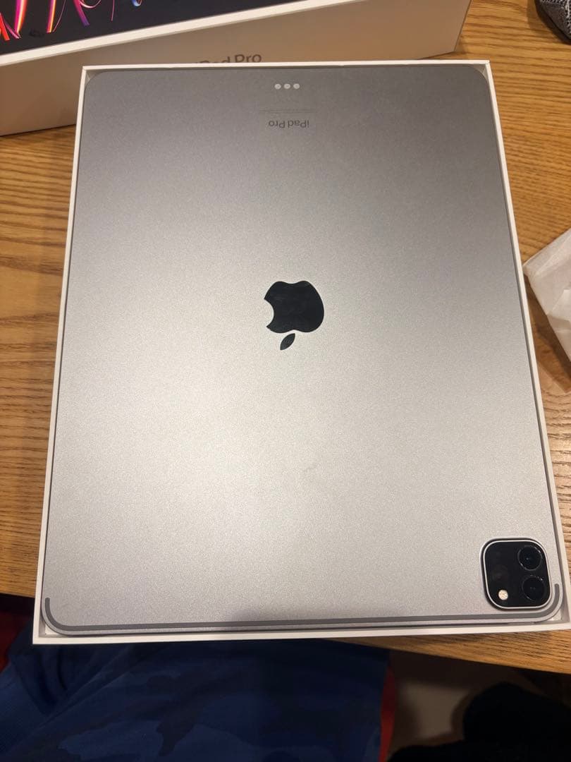 iPad Pro 12.9 インチ 第6世代 M2 256 GB スペースグレイ