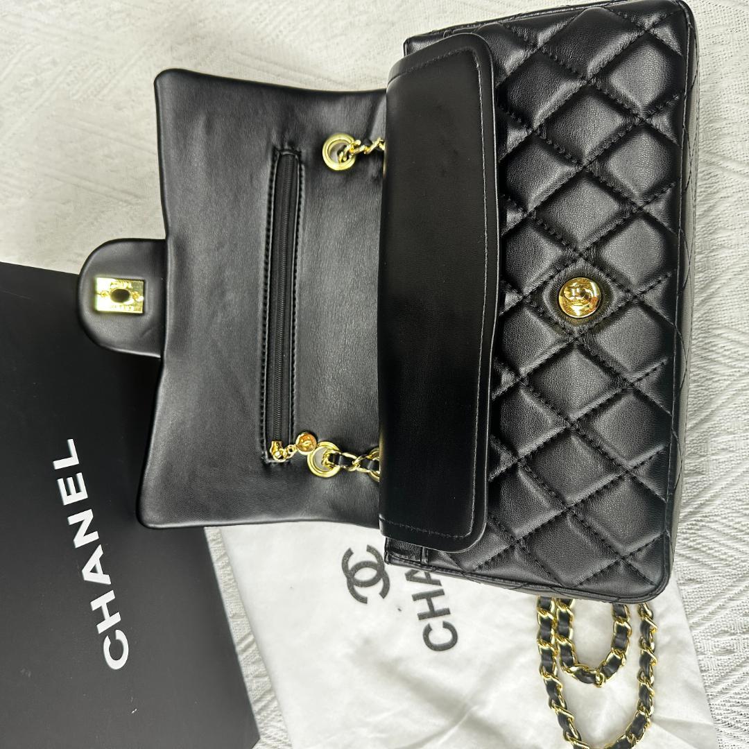 美品ノベルティ　ショルダーバッグ　ブラック　バッグ