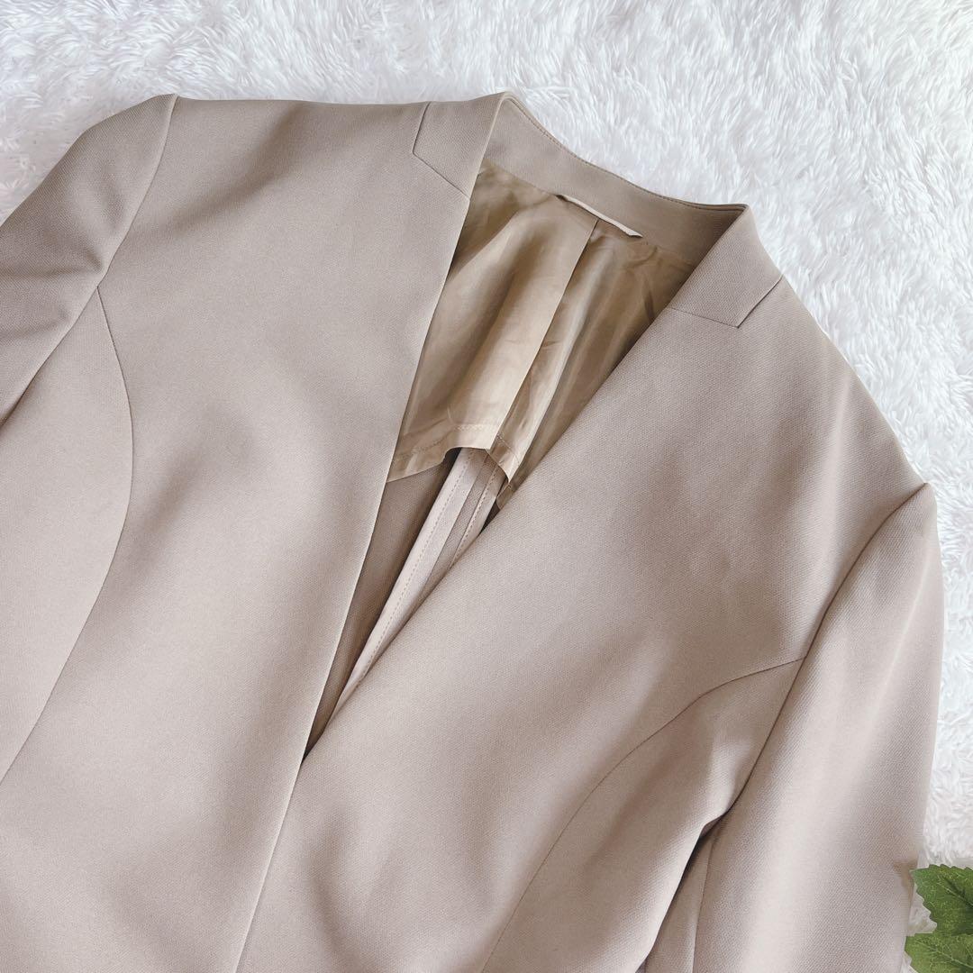 美品✨アンカーウーマン パンツスーツ ノーカラー 洗える モカベージュ近年モデル
