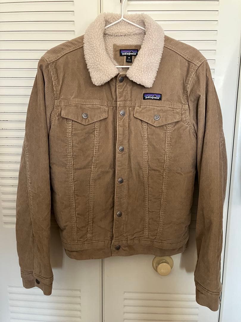 Patagonia パイルラインドトラッカージャケット/ベージュ
