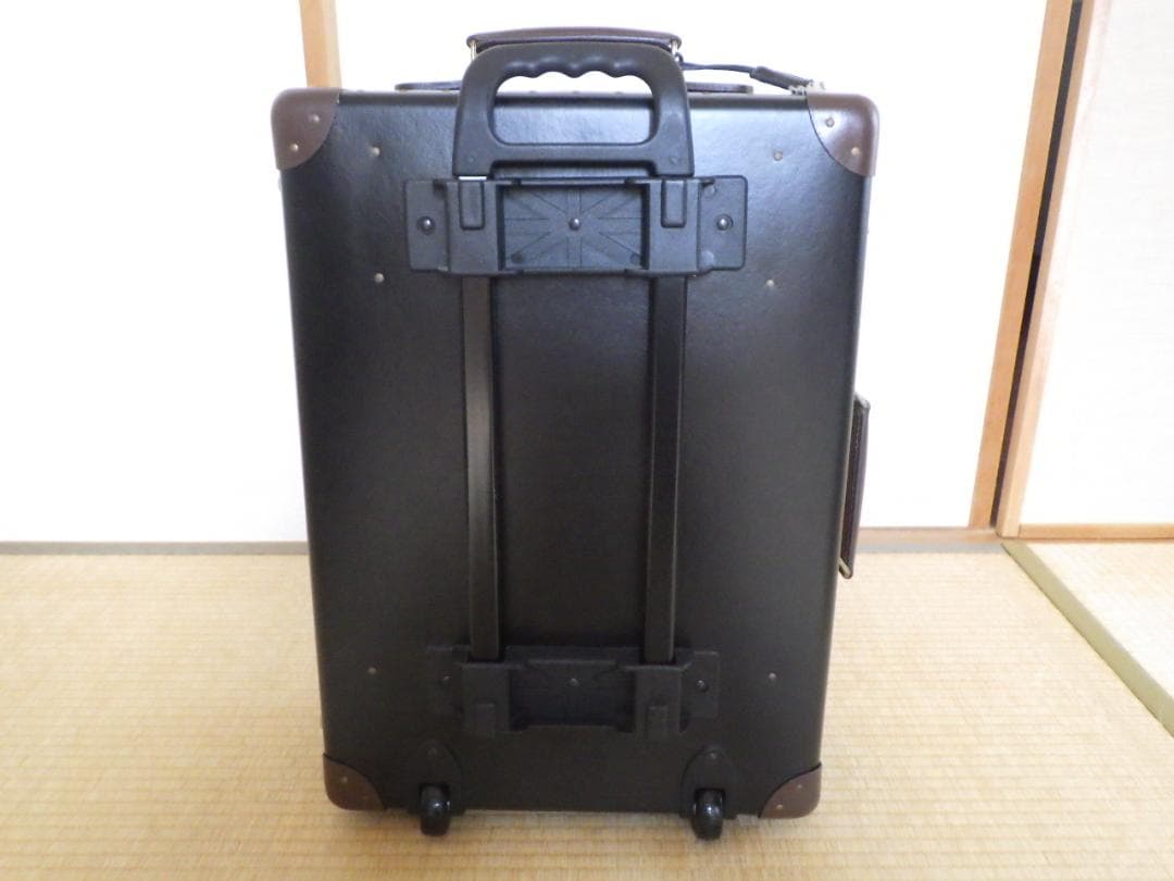 グローブトロッターキャリーケース　黒