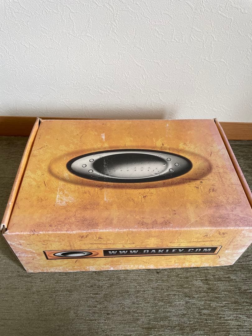 【新品】2002年製 OAKLEY ゴルフシューズ 25.5cm 白 箱付き