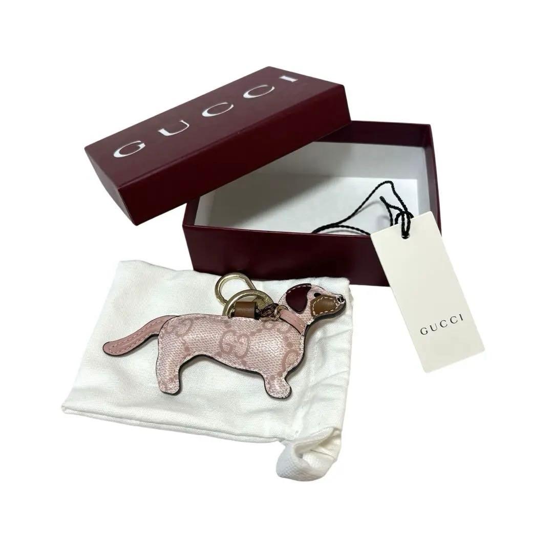 さ*な様 GUCCI ドッグ シェイプ バッグ チャーム