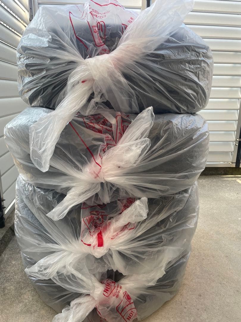 新車外し　ヨコハマ　ADVAN V61 225/55R18 4本　レクサスLBX