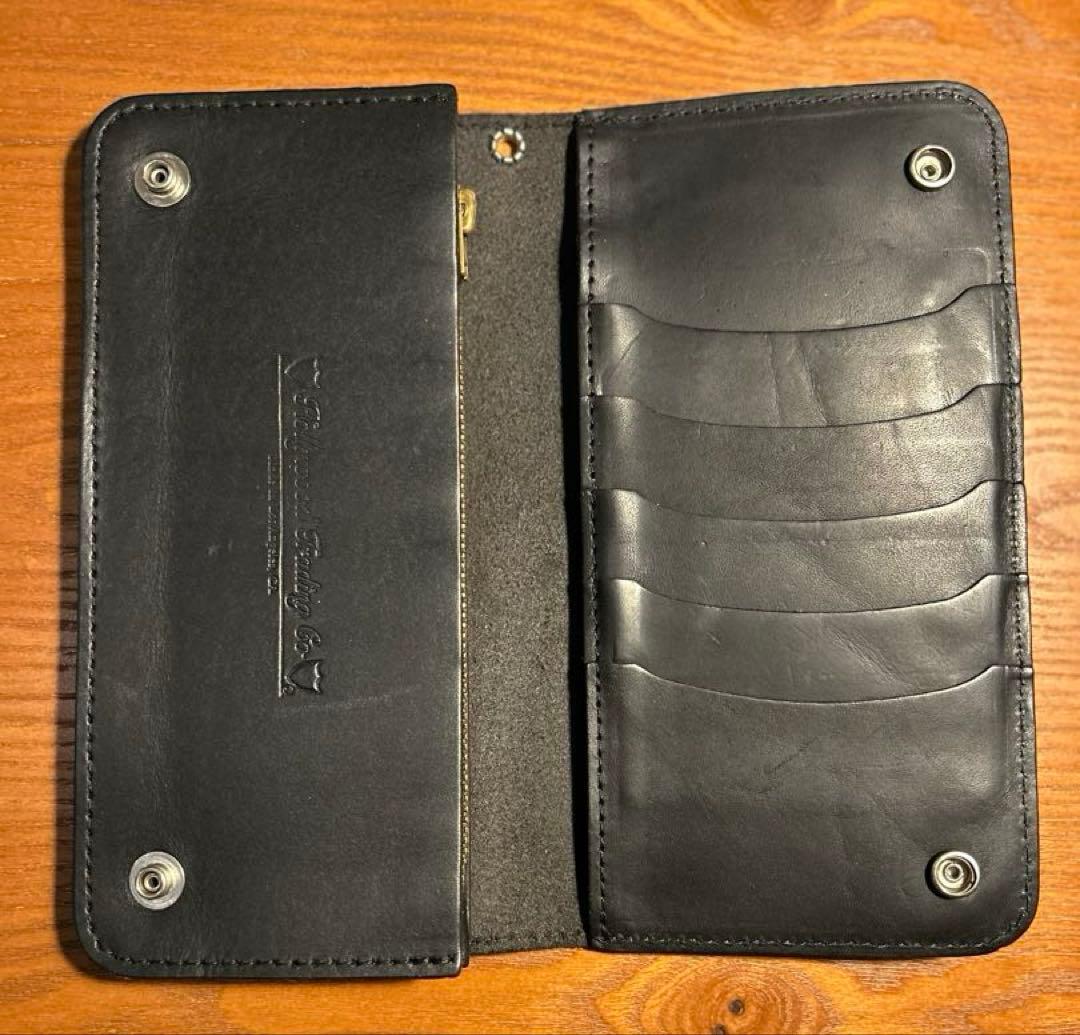 ミントコンディション★HTC★スタッズ長財布