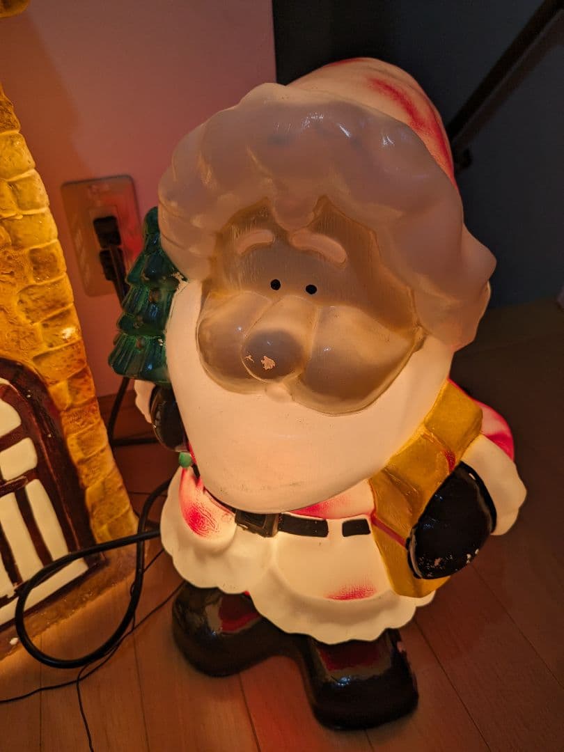 クリスマス　サンタ　イルミネーション　野外　教会　玄関先　店舗