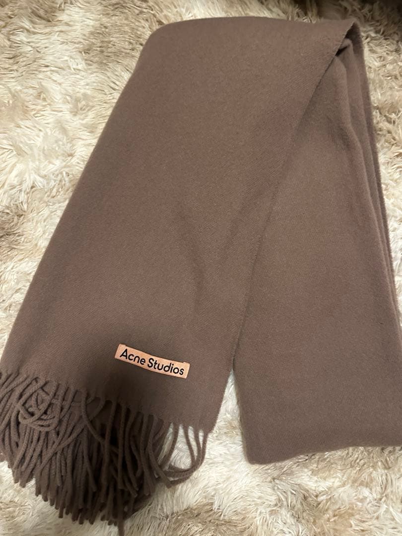 Acne Studios❤︎マフラー