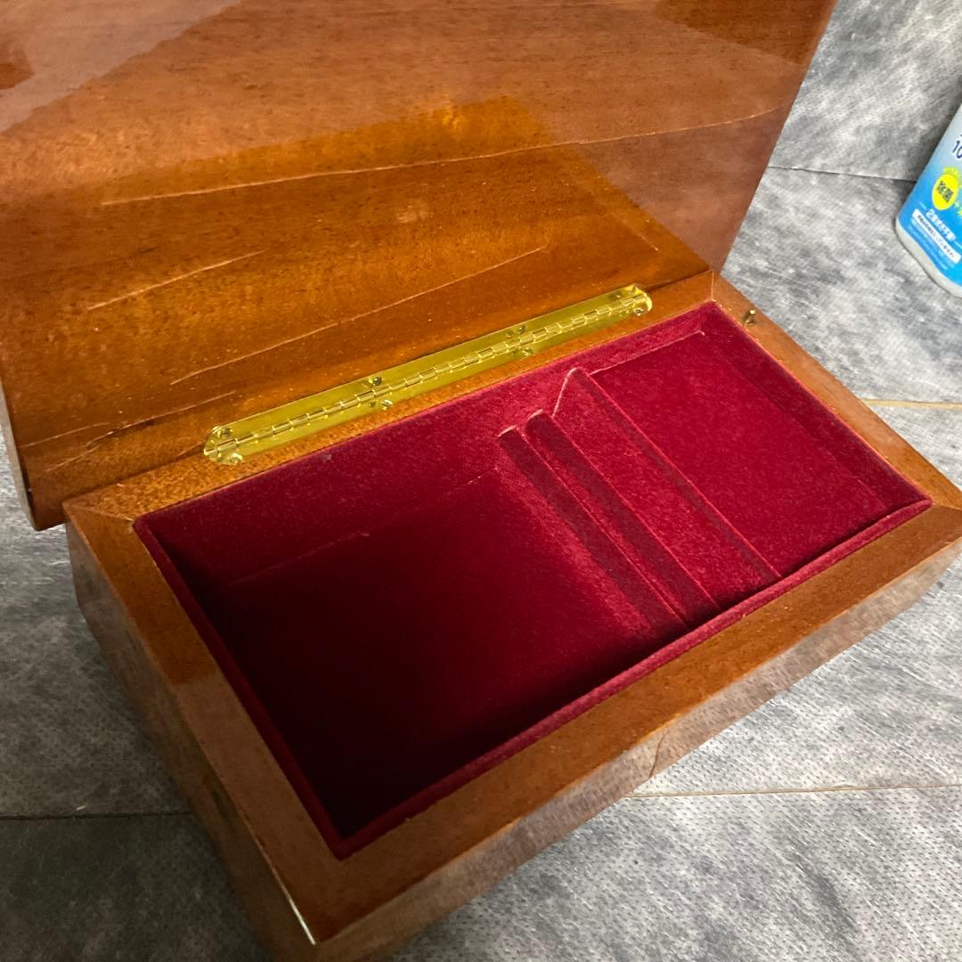 アンティーク　ジュエリーボックス　オルゴール付き