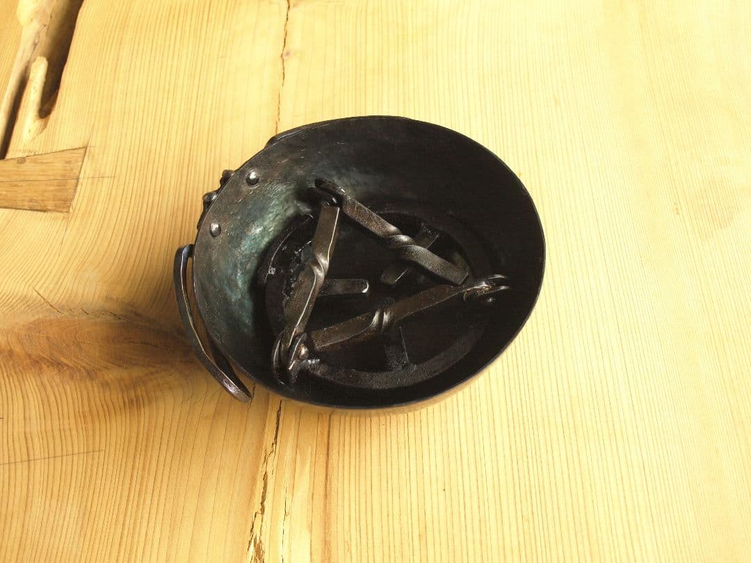 鍛造ラウンドカップ１６０折り畳み式五徳セット版　ソロキャンプ焚き火キャンプギア