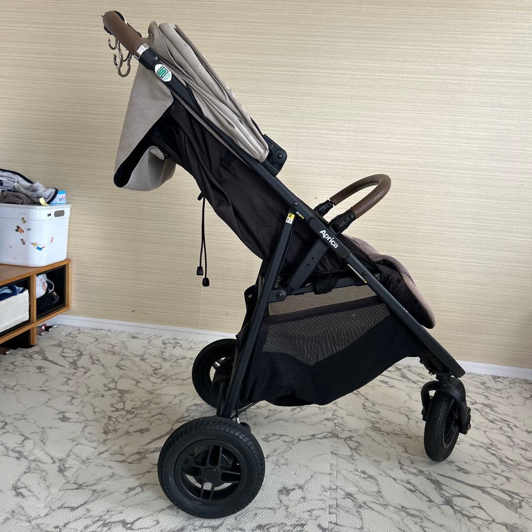 Aprica アップリカ ベビーカー スムーヴプレシャス ベージュ
