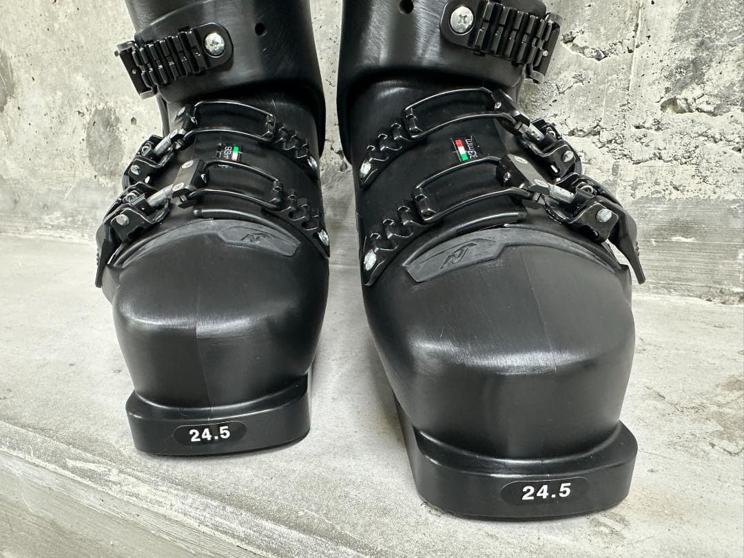 新品未使用 NORDICA Dobermann 5RD スキーブーツ 24/25