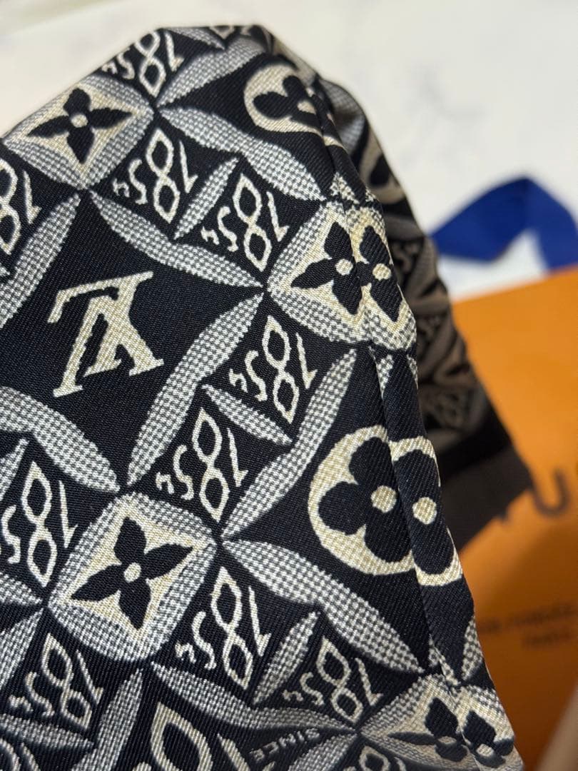 ルイヴィトン バンドー スカーフ モノグラム SINCE 1854 MP2825