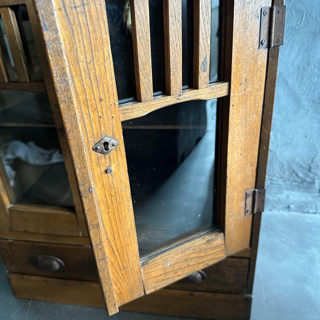 瞬間的お値下げ❗️ヴィンテージ　ミニガラス戸棚　食器棚　書棚