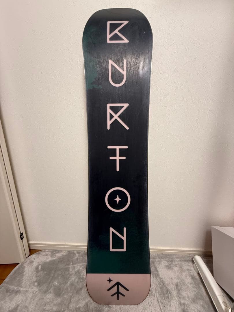 Burton Yeasayer 130 スノーボード 動物グラフィック