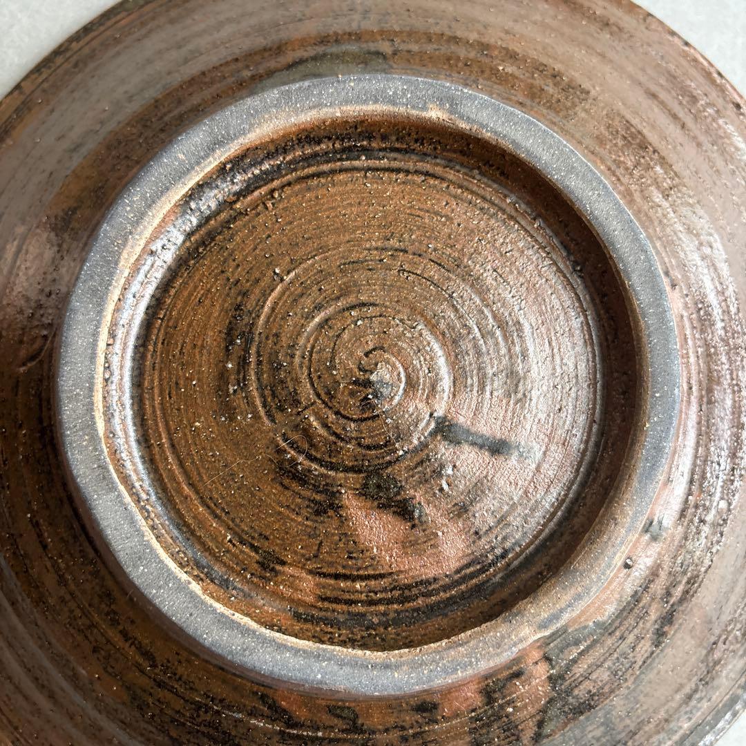 やちむん　大皿　読谷山焼　陶器　北窯　宮城正享　8寸皿　イッチン　菊花唐草　沖縄