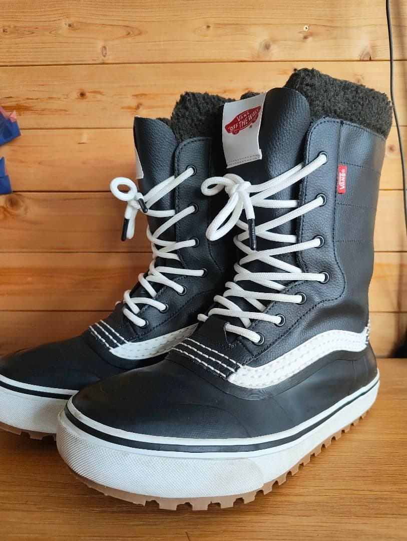 VANS STANDARD MTE ブラックブーツ