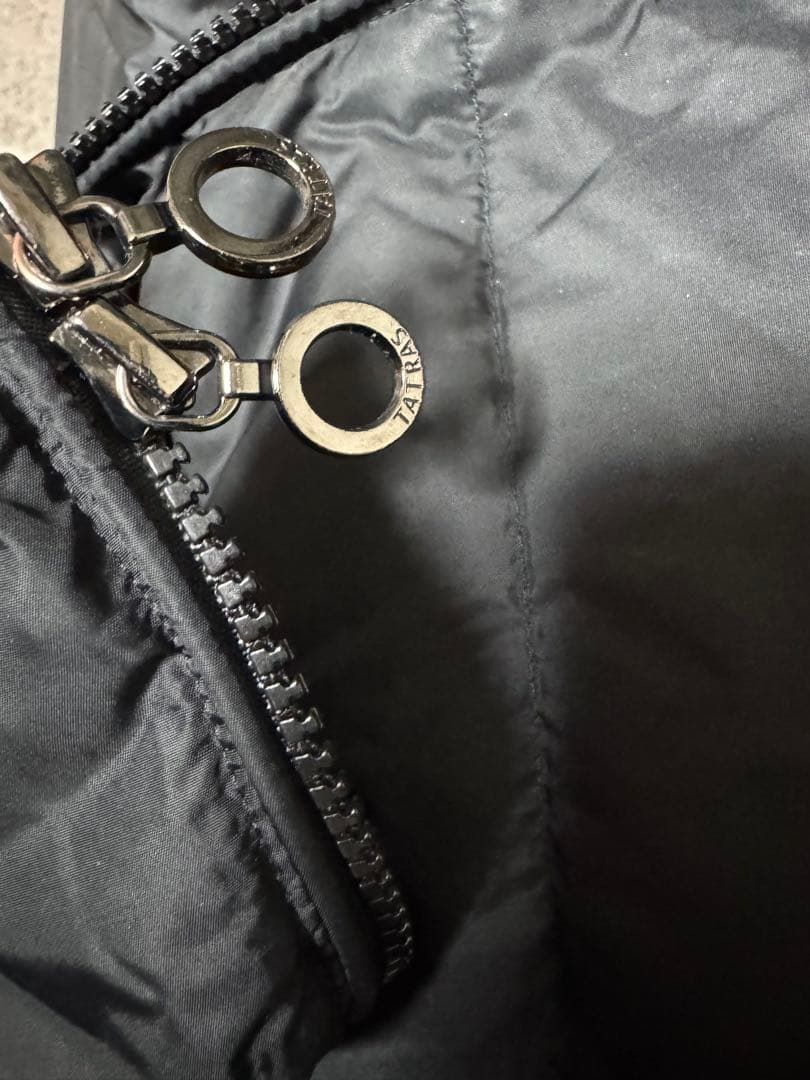 良品　国内正規品　タトラス　ポリテアマ　ダウンジャケット　ブラック　近年現行