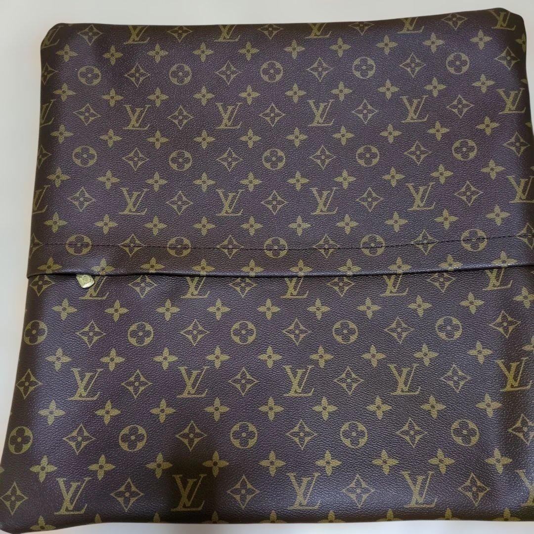 ルイヴィトンモノグラムクッションカバー✨ノベルティ
