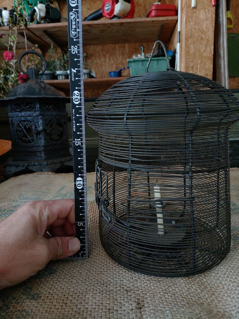 吊り灯籠　針金製　アンティーク　雑貨　骨董　吊灯籠　灯り　照明　庭　インテリア