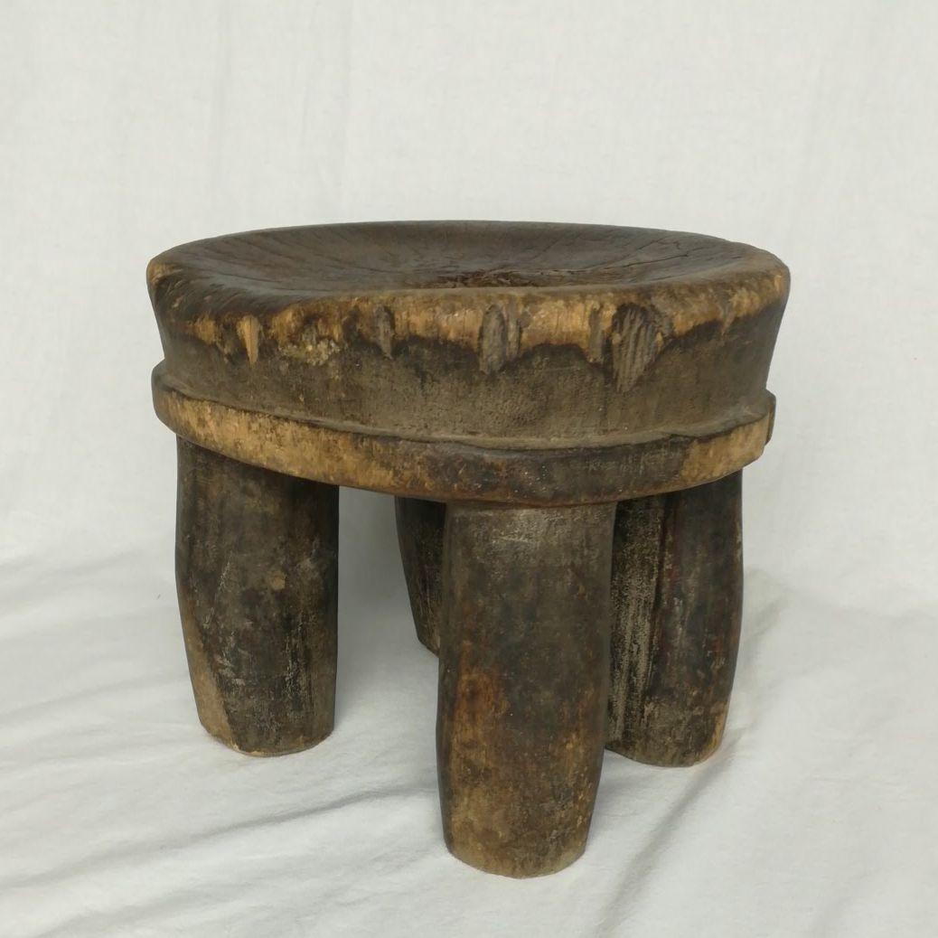 アフリカの椅子　時代物　民族　木彫　木製台