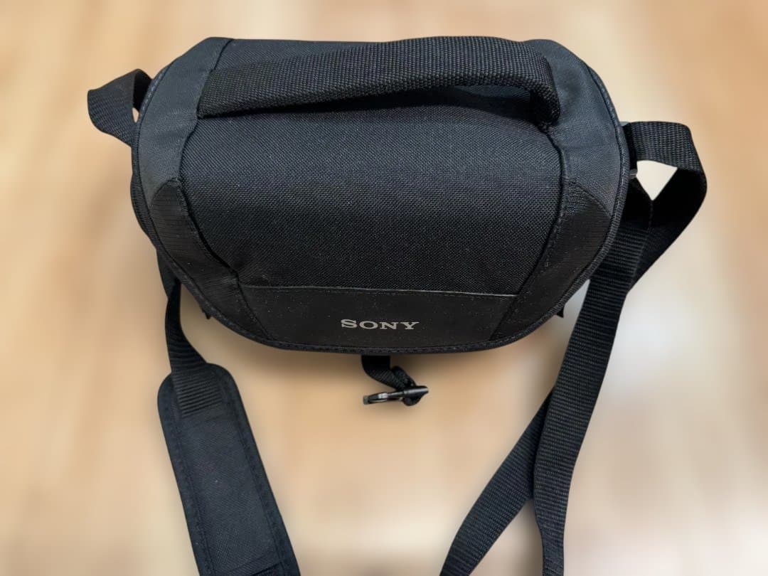 【ほぼ未使用・付属品フル装備】SONY 4K ビデオカメラ FDR-AX60