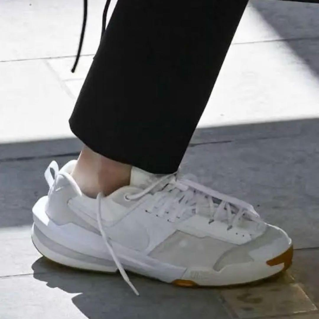 靴 Nike x sacai Zegamadome SP Summit White