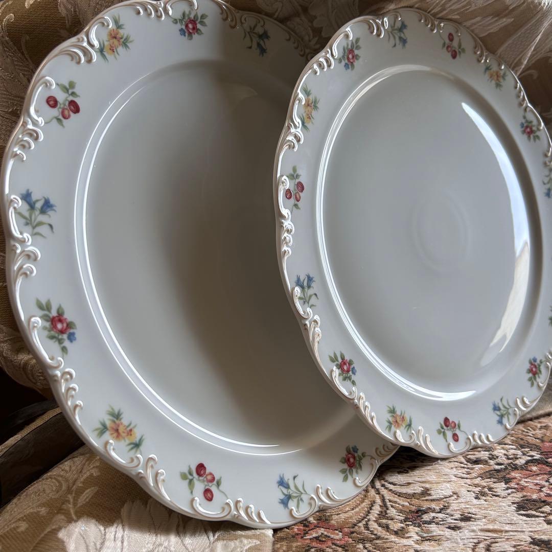 ドイツ製 ROSENTARL 可憐なお花と美しいレリーフ プレート