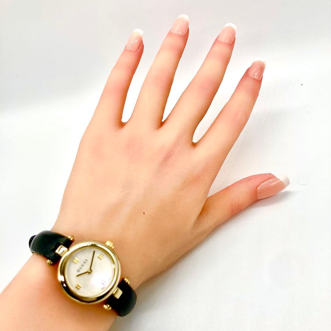 【稼動】 グッチ 腕時計 141.5 ディアマンティッシマン 4Pダイヤ シェル