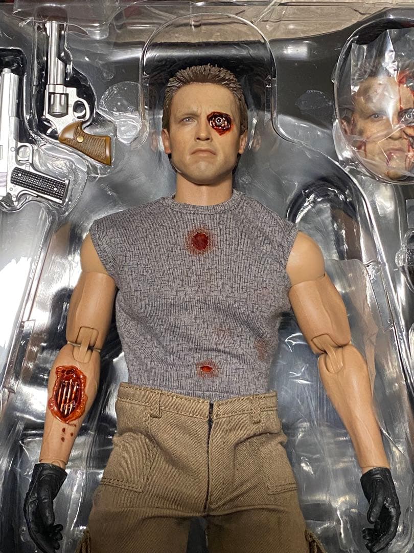 ホットトイズ ムービーマスターピース ターミネーター T-800ダメージ 襲撃版