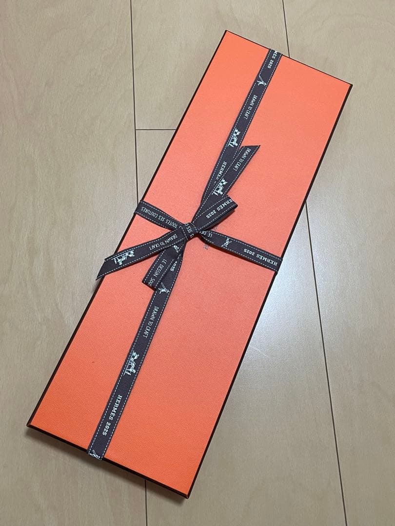 マロン【新品未使用】HERMES ネクタイ新品　箱・タグ付き 正規品