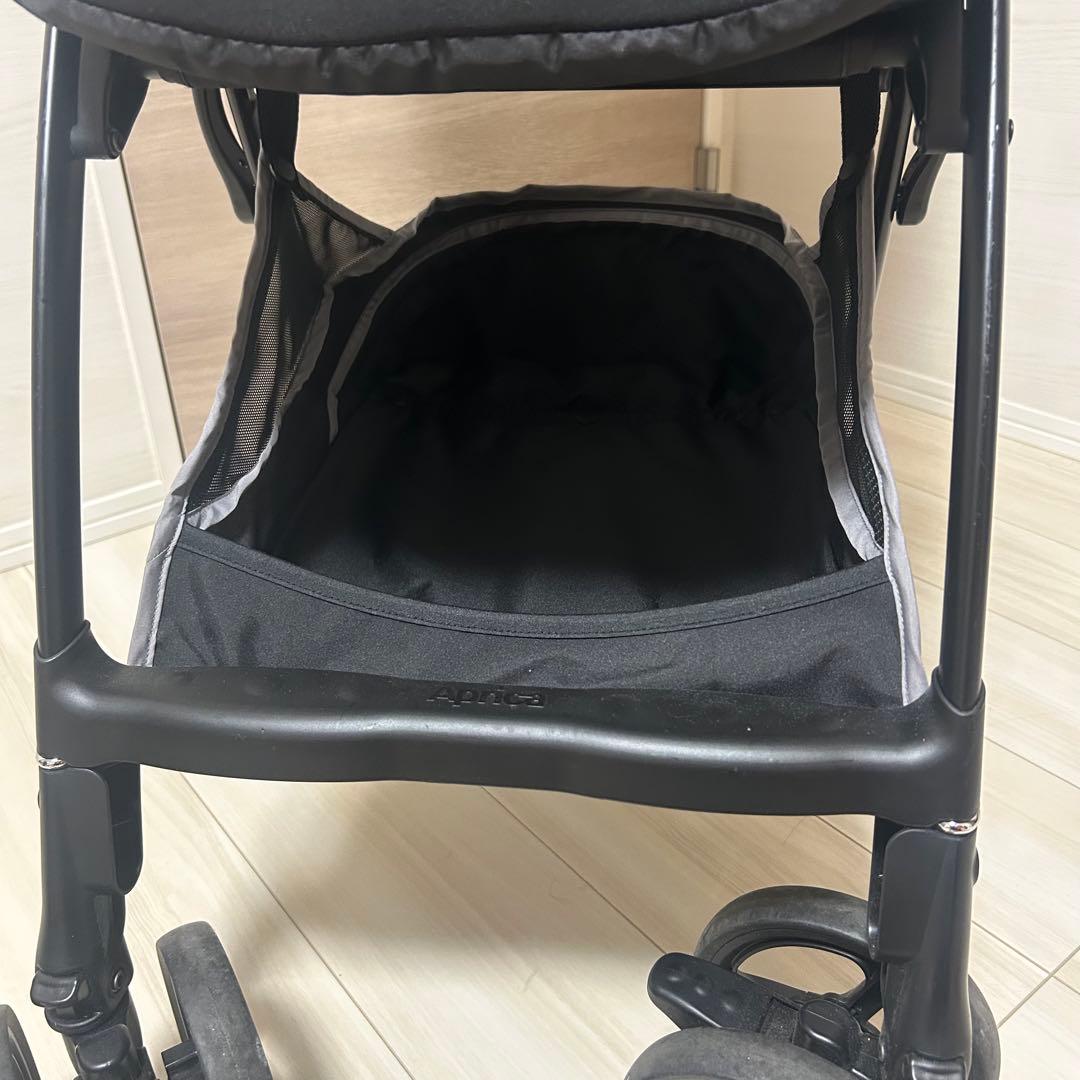 Aprica ベビーカー ブラック　ラクーナエアー　コンパクト