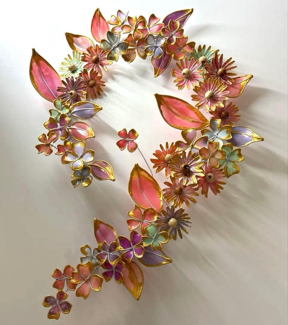 金の縁取りフラワーボタニカルリース　ワイヤークラフト　ディップアート　アート