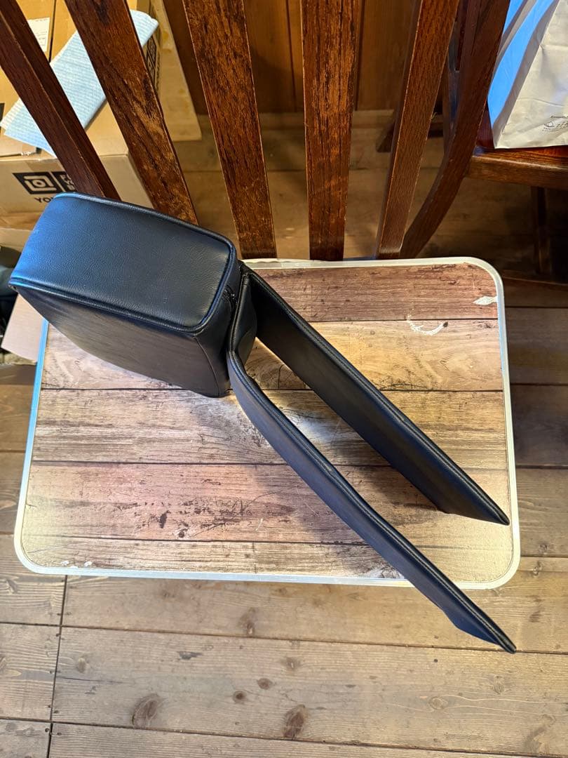 車検用　ヘッドレスト　ローバックシート用　ローバーミニなどに