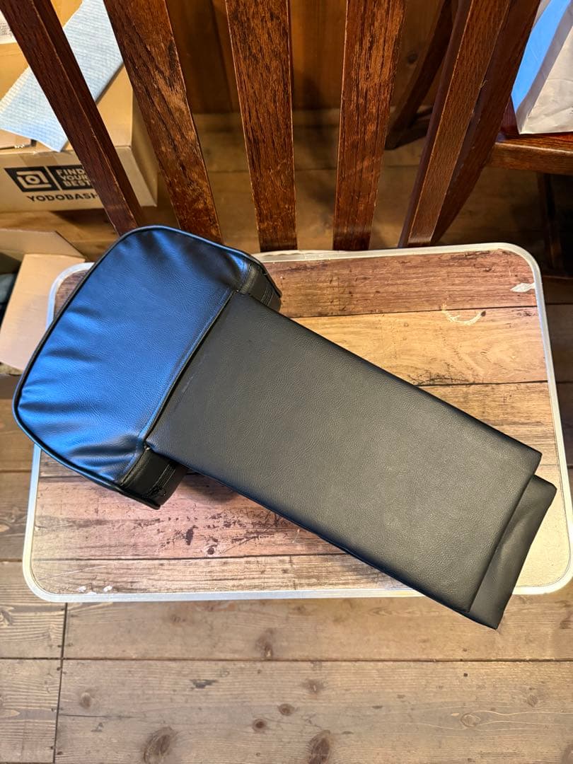 車検用　ヘッドレスト　ローバックシート用　ローバーミニなどに