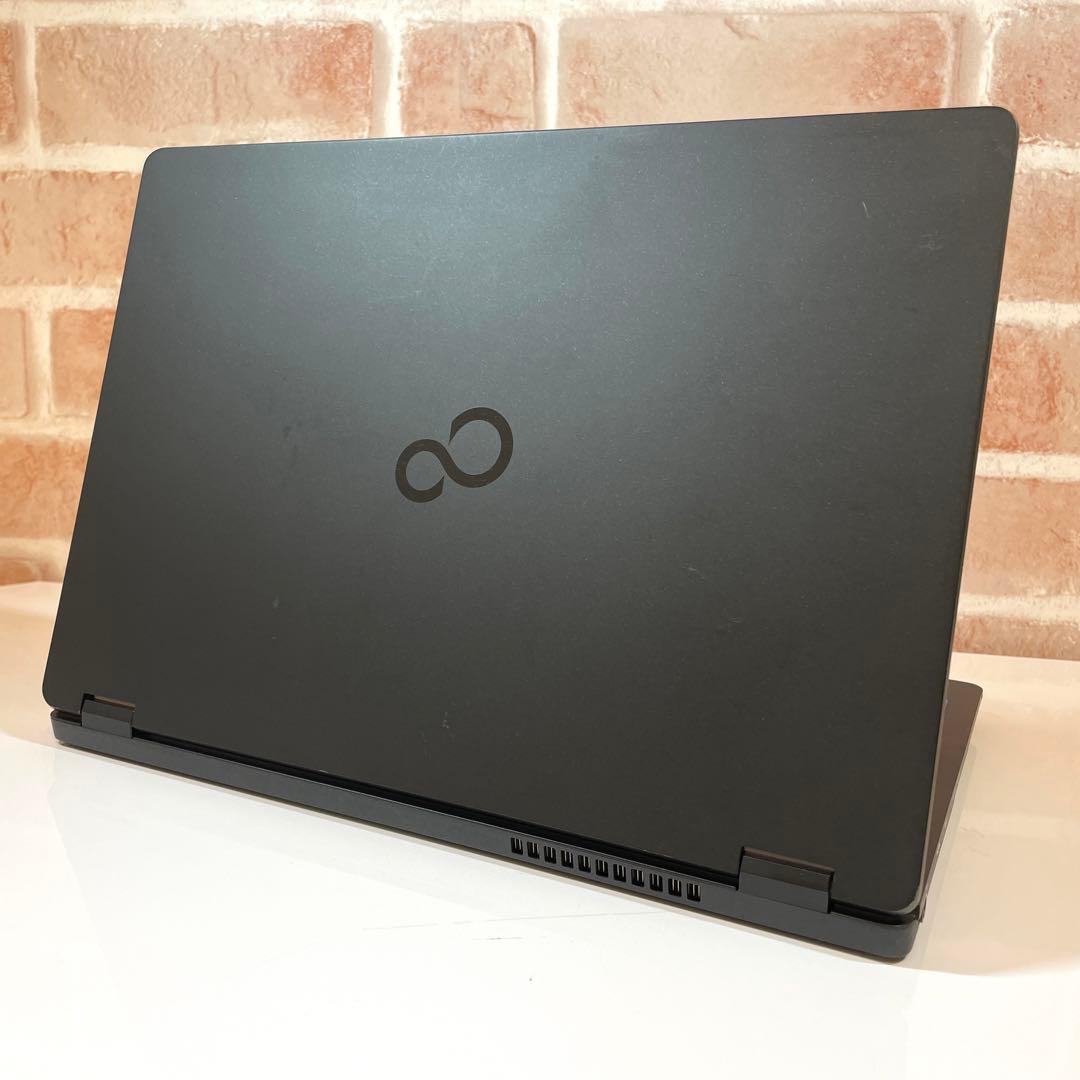 ★軽量モデル★ 美品 2021年製 第11世代 Corei5 富士通 VV9